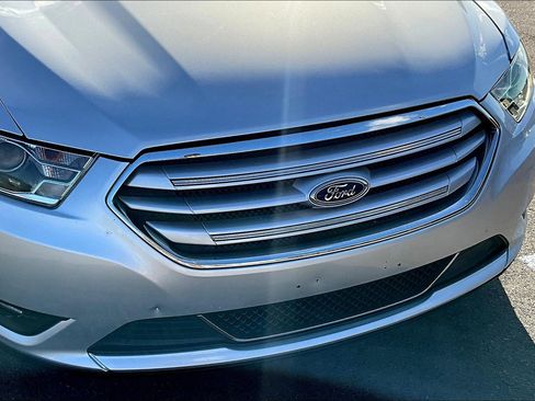 Used 2017 Ford Taurus Limited image 26