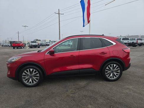 Used 2022 Ford Escape Titanium w/ Class II Trailer Tow Package image 8