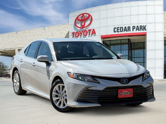 Used 2023 Toyota Camry LE FWD image 1