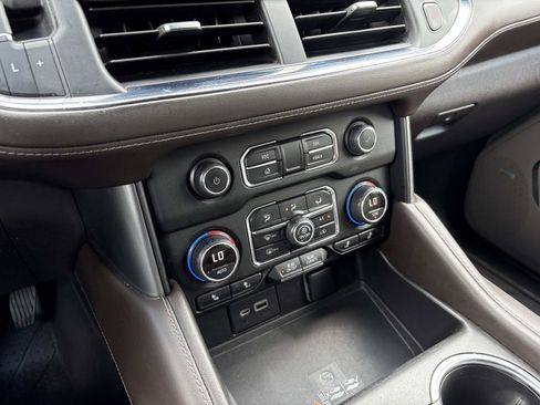 Used 2022 Chevrolet Tahoe LT w/ Luxury Package AWD/4WD image 24