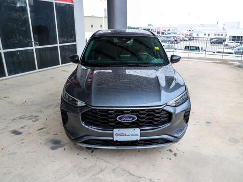Used 2024 Ford Escape ST-Line image 4