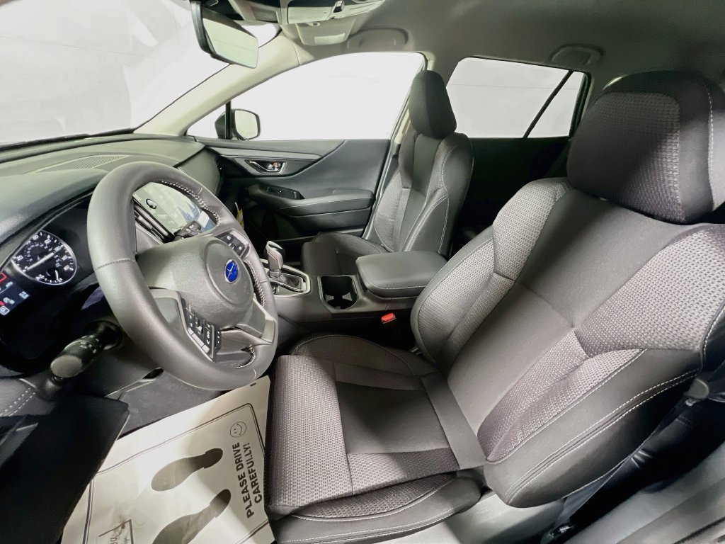 Certified 2025 Subaru Outback Premium w/ Popular Package #1A AWD/4WD image 16