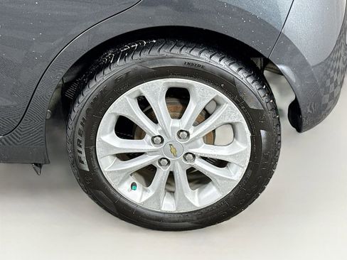 Used 2019 Chevrolet Spark LT image 9