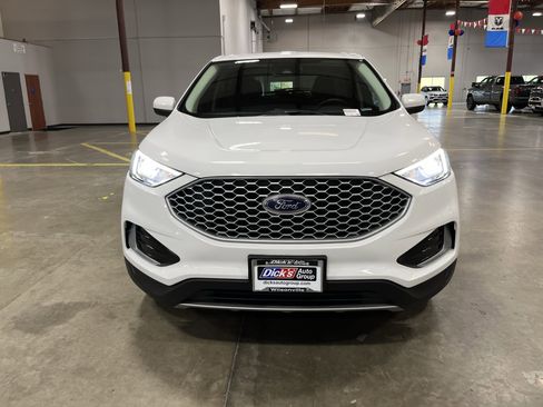 Used 2024 Ford Edge SEL image 8