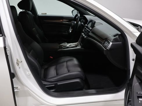 Used 2019 Honda Accord Sport image 22