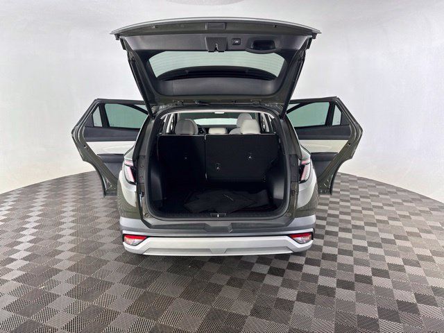 Used 2025 Hyundai Tucson SEL FWD image 20