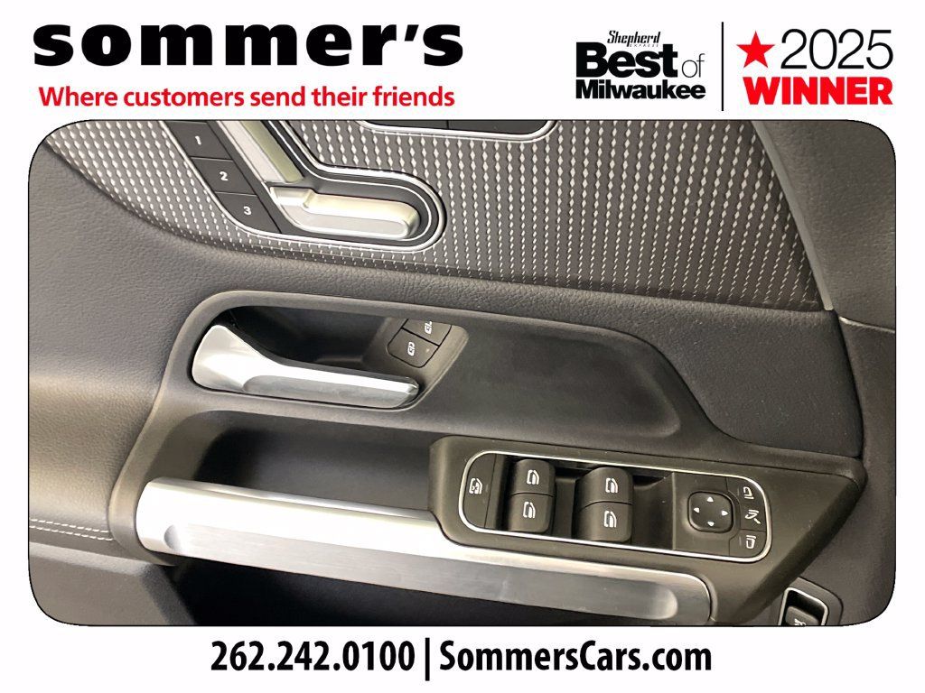 Used 2021 Mercedes-Benz GLB 250 4MATIC image 11