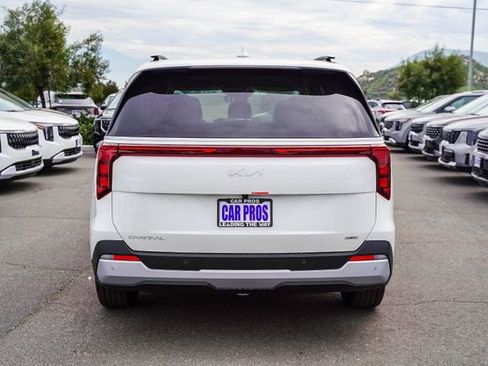 New 2026 Kia Carnival EX FWD image 6
