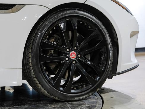 Used 2020 Jaguar F-TYPE Coupe image 48