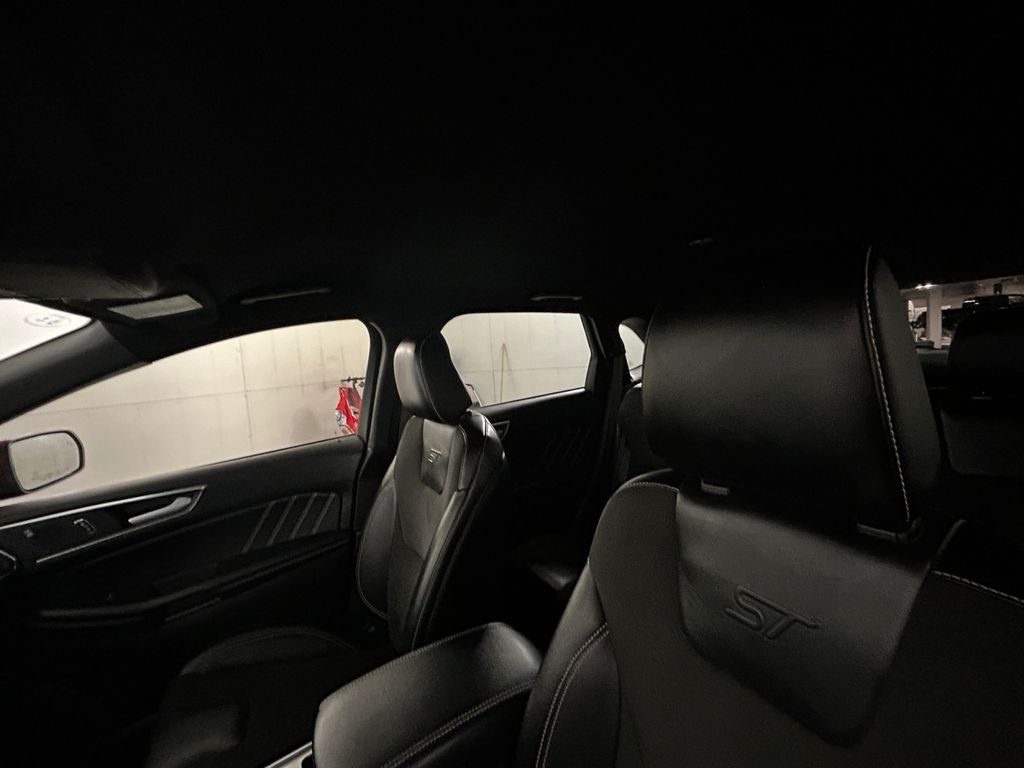 Used 2023 Ford Edge ST AWD/4WD image 25