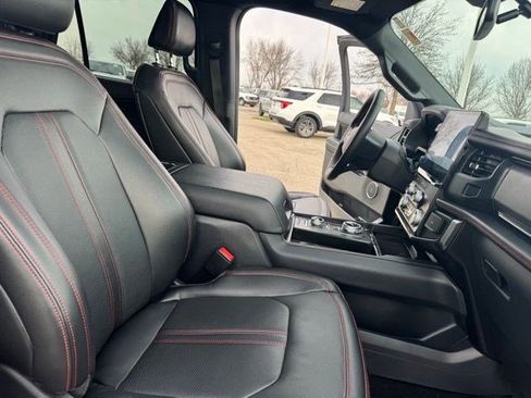 Used 2024 Ford Expedition Limited image 40