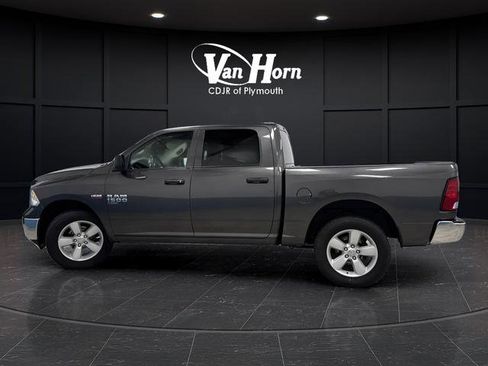 Used 2023 RAM 1500 Classic SLT image 10