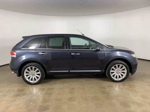 Used 2013 Lincoln MKX AWD image 7