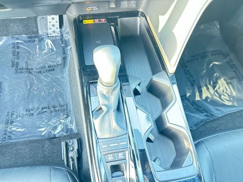 Used 2025 Toyota Camry XSE FWD image 18
