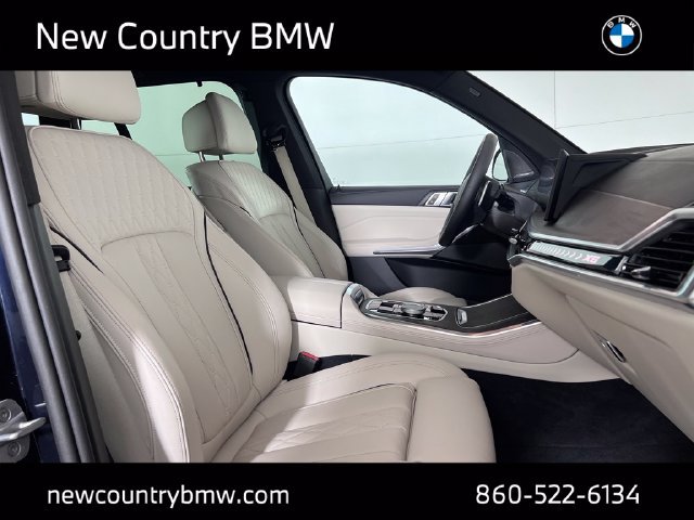 Used 2025 BMW X5 xDrive40i w/ M Sport Package AWD/4WD image 21