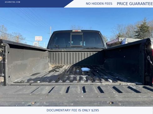 Used 2015 Ford F250 Lariat w/ Chrome Package image 9