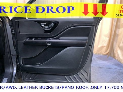 Used 2023 Lincoln Aviator AWD w/ Premium Package image 11