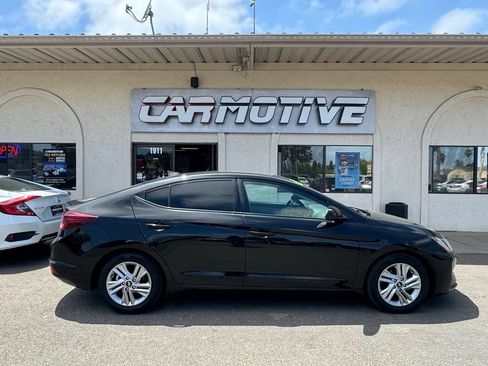 Used 2020 Hyundai Elantra Value Edition w/ Cargo Package (C1) FWD image 3