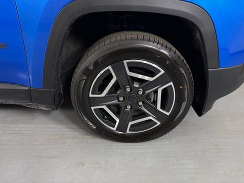 New 2026 Jeep Cherokee Laredo AWD/4WD image 10