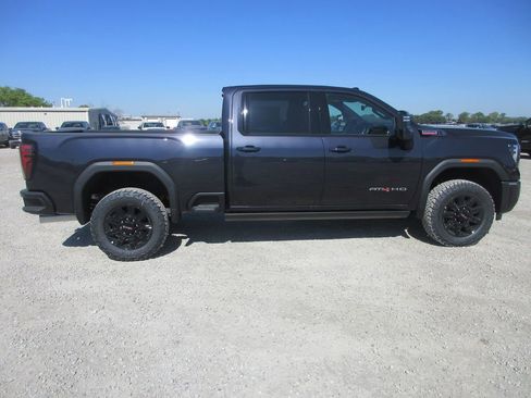 New 2026 GMC Sierra 2500 AT4 w/ AT4 Premium Plus Package AWD/4WD image 3