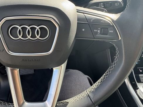 Used 2024 Audi Q8 Premium Plus image 25