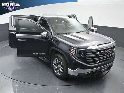 Used 2023 GMC Sierra 1500 SLT w/ SLT Premium Package image 25