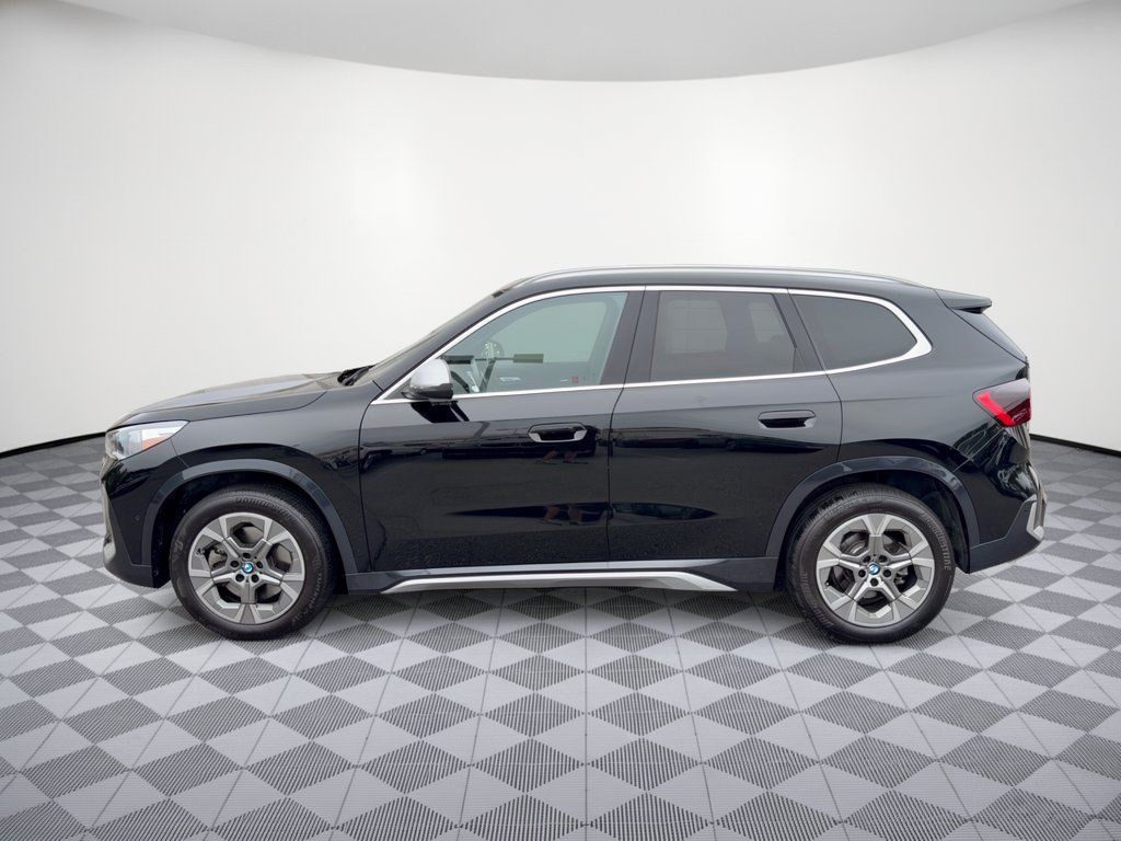 Used 2024 BMW X1 xDrive28i w/ Convenience Package AWD/4WD image 2
