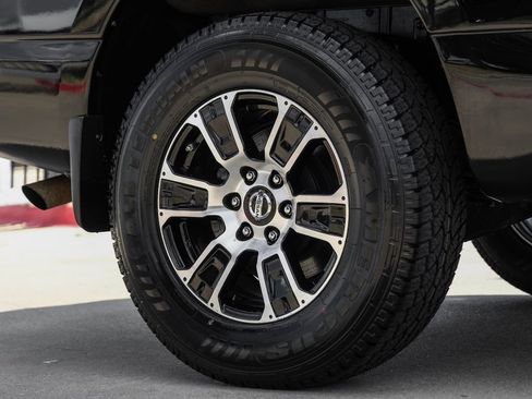 Used 2022 Nissan Titan SV w/ Accessory Utility Package AWD/4WD image 55