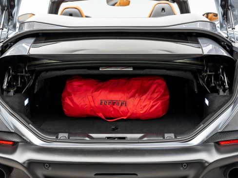 Certified 2022 Ferrari Portofino M image 35