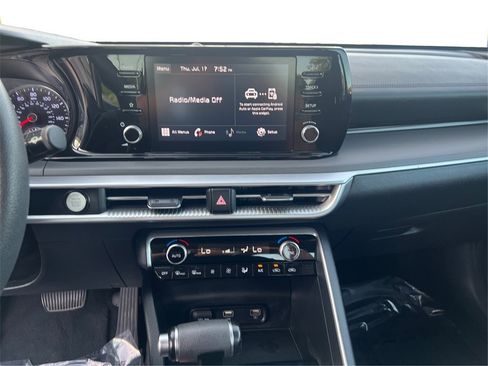 Used 2022 Kia K5 LXS image 14