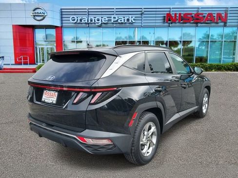 Used 2023 Hyundai Tucson SEL image 2