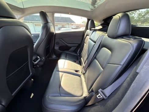 Used 2024 Tesla Model Y Performance AWD/4WD image 18