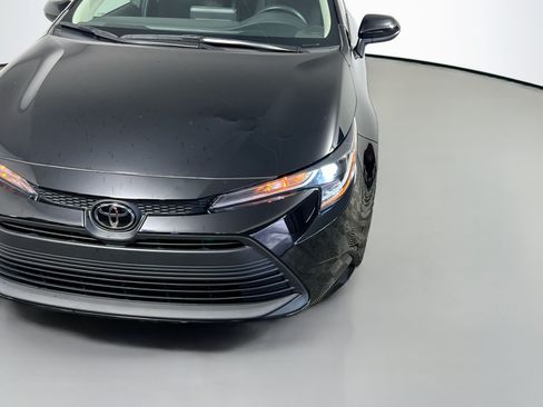 Used 2024 Toyota Corolla LE FWD image 12