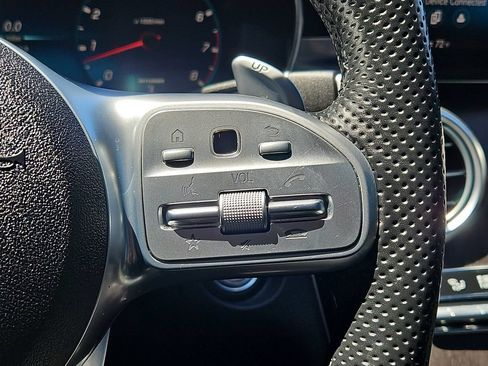 Used 2022 Mercedes-Benz GLC 43 AMG 4MATIC image 29