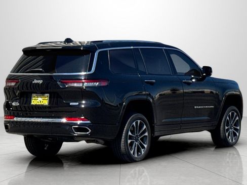 Used 2022 Jeep Grand Cherokee L Overland w/ Luxury Tech Group IV image 5