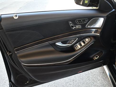 Used 2015 Mercedes-Benz S 63 AMG 4MATIC Sedan image 36