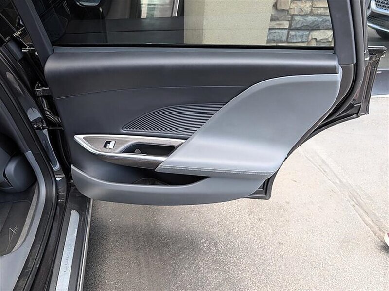 Used 2023 Lucid Air Pure RWD image 27