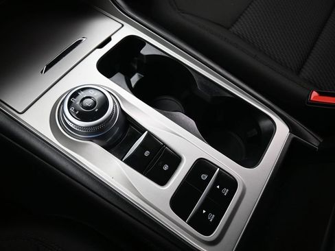 Certified 2023 Ford Explorer XLT RWD image 15