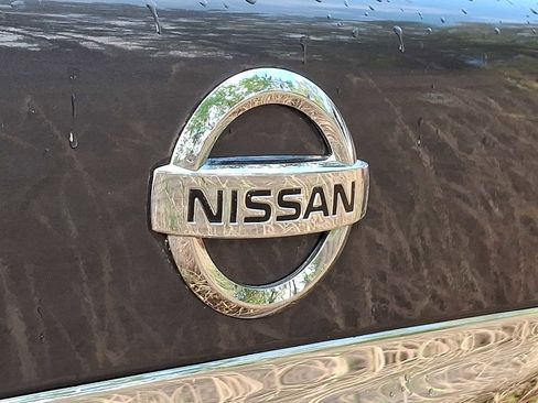 Used 2010 Nissan Altima 3.5 SR image 26