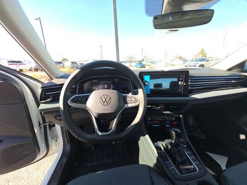 New 2026 Volkswagen Jetta SE image 12