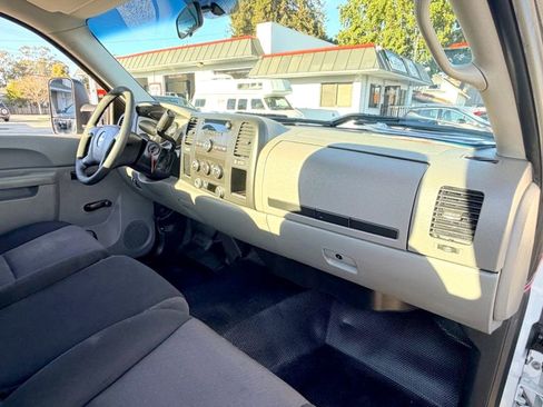 Used 2014 Chevrolet Silverado 2500 W/T image 18