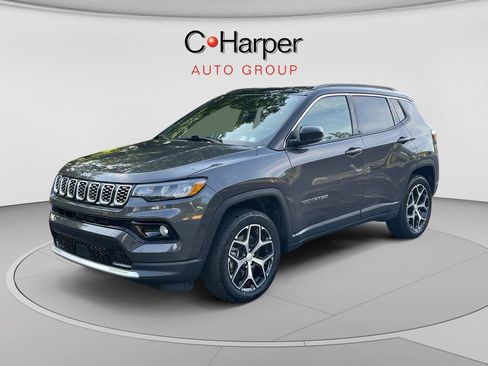 Used 2024 Jeep Compass Limited w/ Sun and Sound Group AWD/4WD image 7