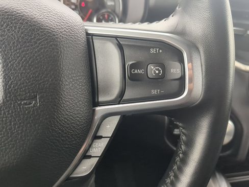 Used 2022 RAM 1500 Laramie AWD/4WD image 23