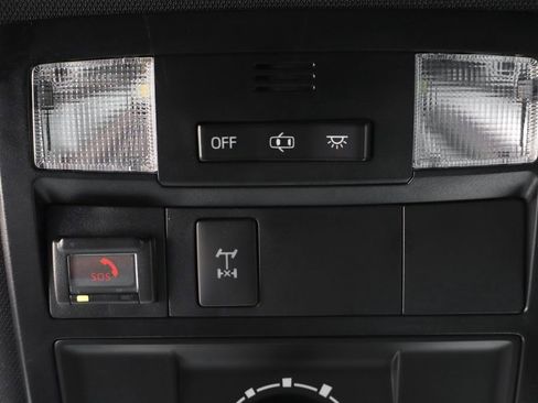 Used 2020 Toyota Tacoma TRD Off-Road w/ Technology Package AWD/4WD image 29