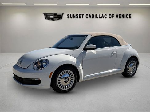 Used 2013 Volkswagen Beetle 2.5 image 7