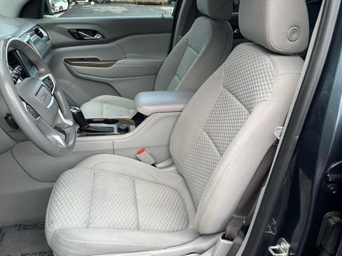 Used 2019 GMC Acadia SLE image 12