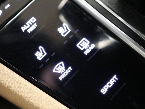 Used 2020 Porsche Cayenne Turbo AWD/4WD image 50