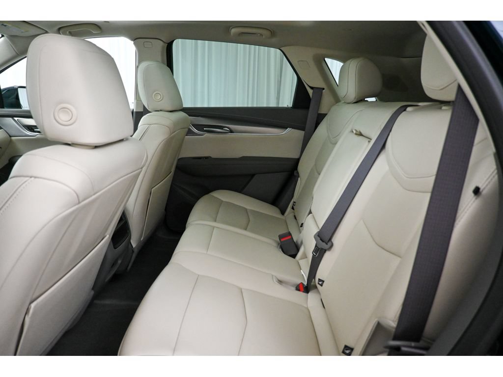 Used 2025 Cadillac XT5 Premium Luxury AWD/4WD image 26