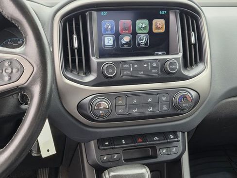 Used 2015 Chevrolet Colorado Z71 RWD image 9
