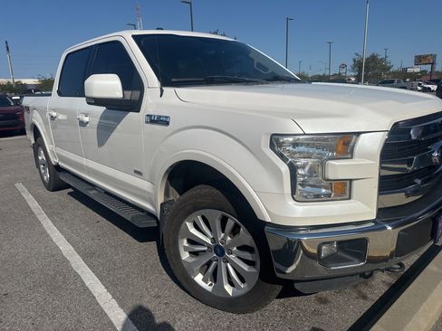 Used 2015 Ford F150 Lariat w/ Equipment Group 501A Mid image 3